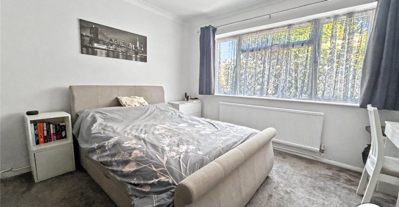 2 bedroom property for sale in Sidcup | Robinson Jackson