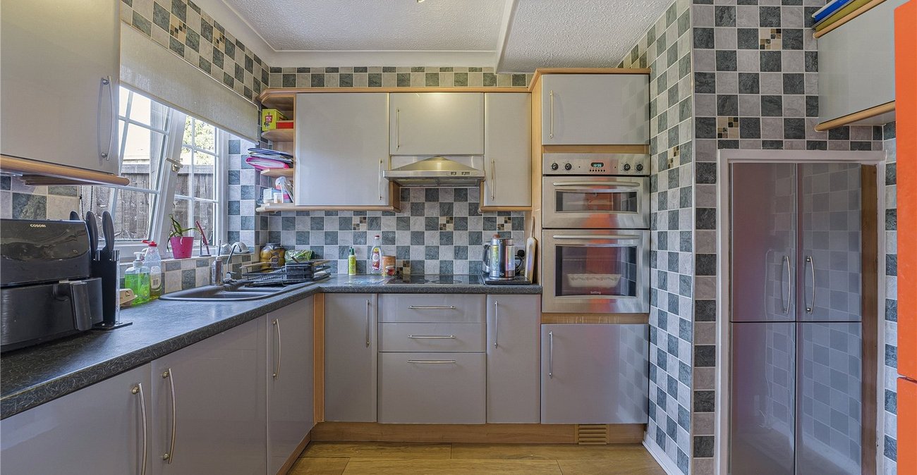 2 bedroom house for sale in Sidcup | Robinson Jackson