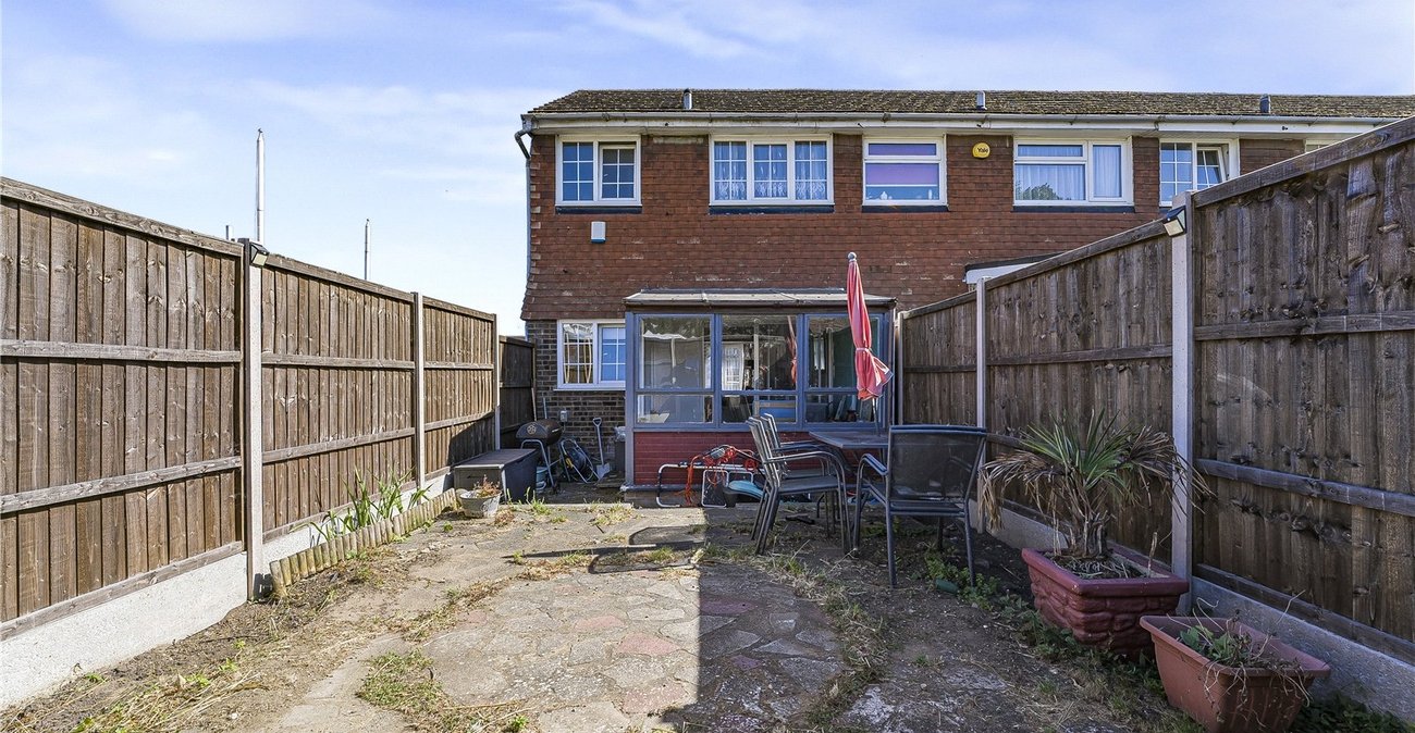 2 bedroom house for sale in Sidcup | Robinson Jackson