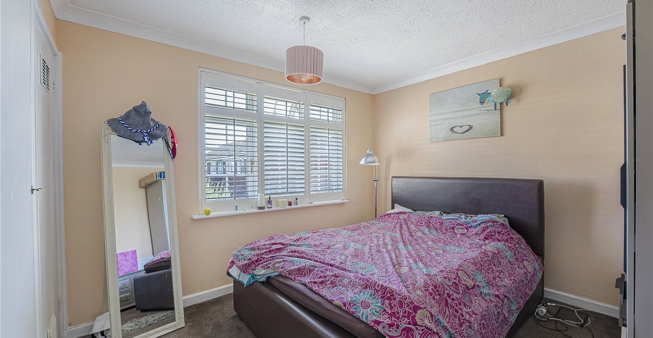 2 bedroom house for sale in Sidcup | Robinson Jackson