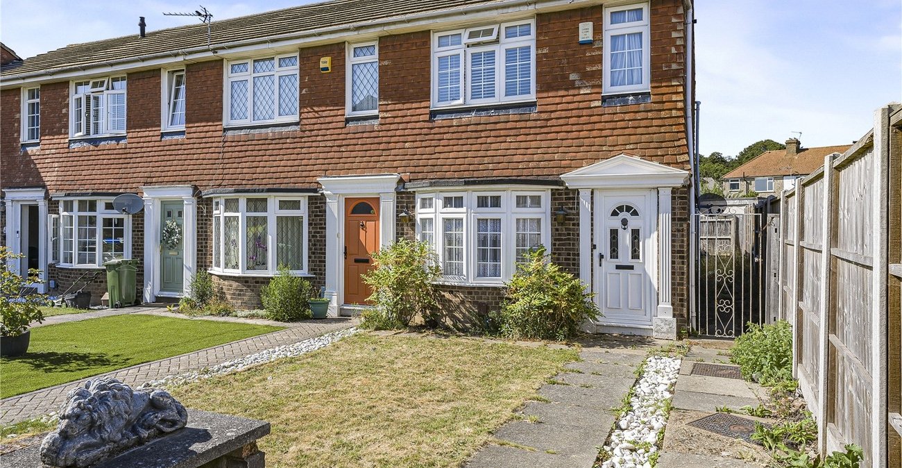 2 bedroom house for sale in Sidcup | Robinson Jackson