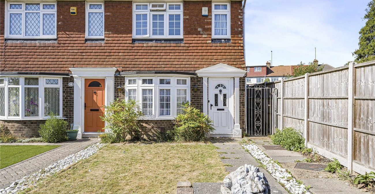 2 bedroom house for sale in Sidcup | Robinson Jackson