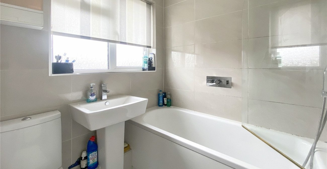 2 bedroom house for sale in Sidcup | Robinson Jackson