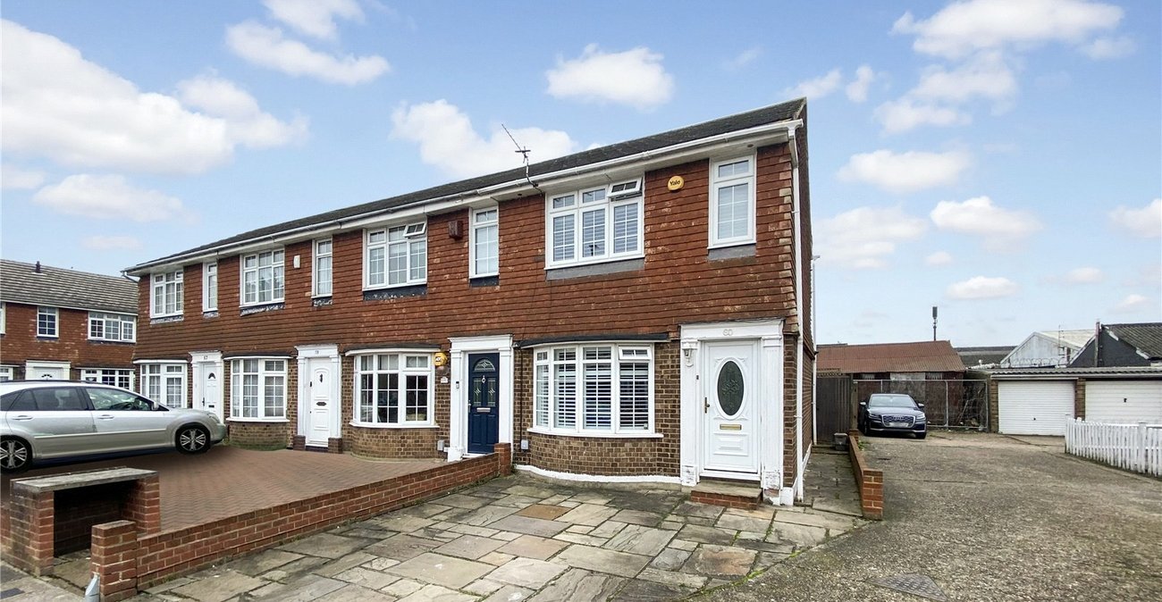 2 bedroom house for sale in Sidcup | Robinson Jackson