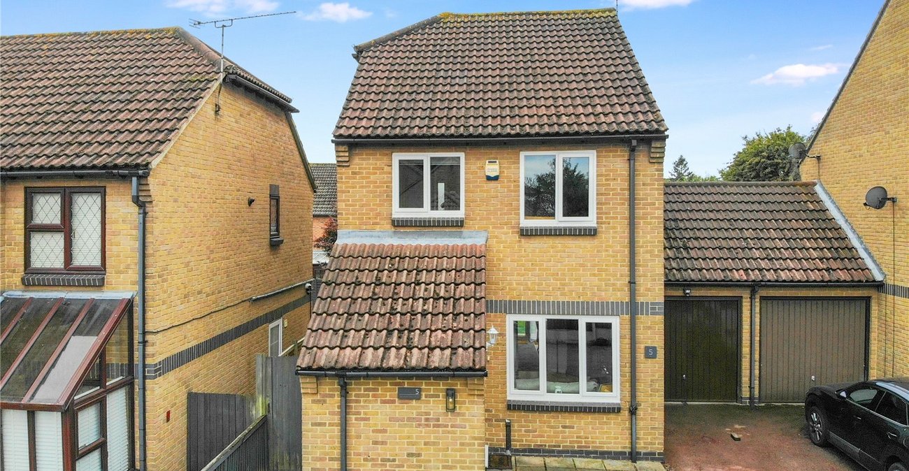 3 bedroom house for sale in Greenhithe | Robinson Jackson