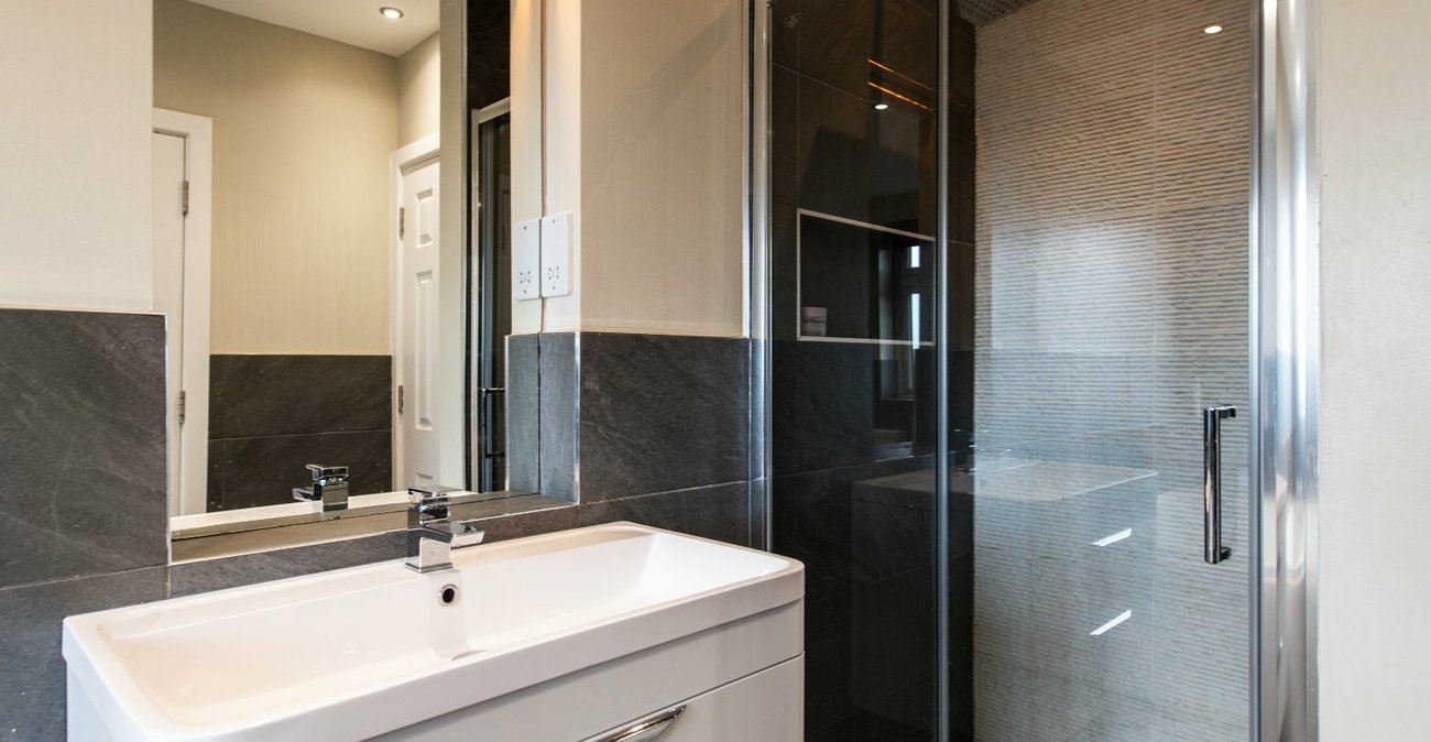 4 bedroom house for sale in Gravesend | Robinson Michael & Jackson