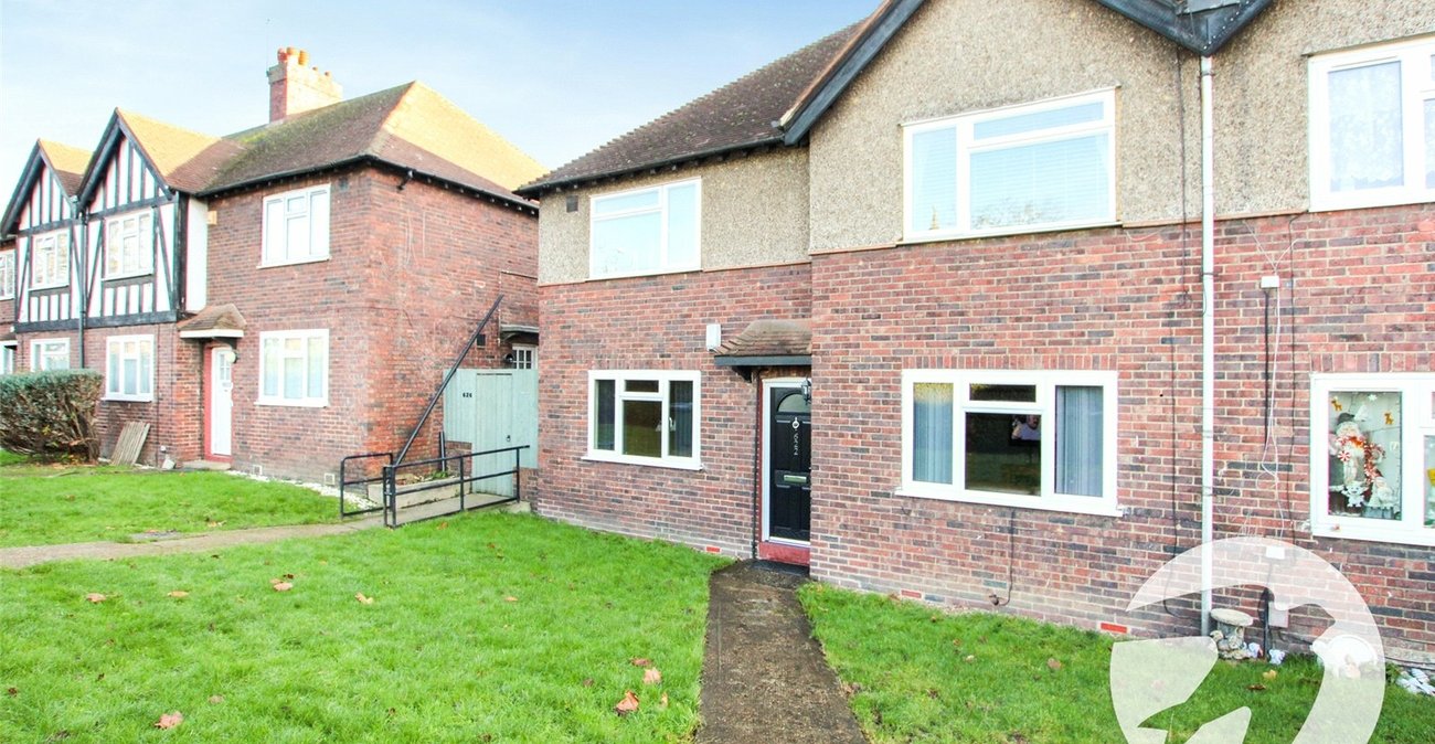 2 bedroom property for sale in London | Robinson Jackson