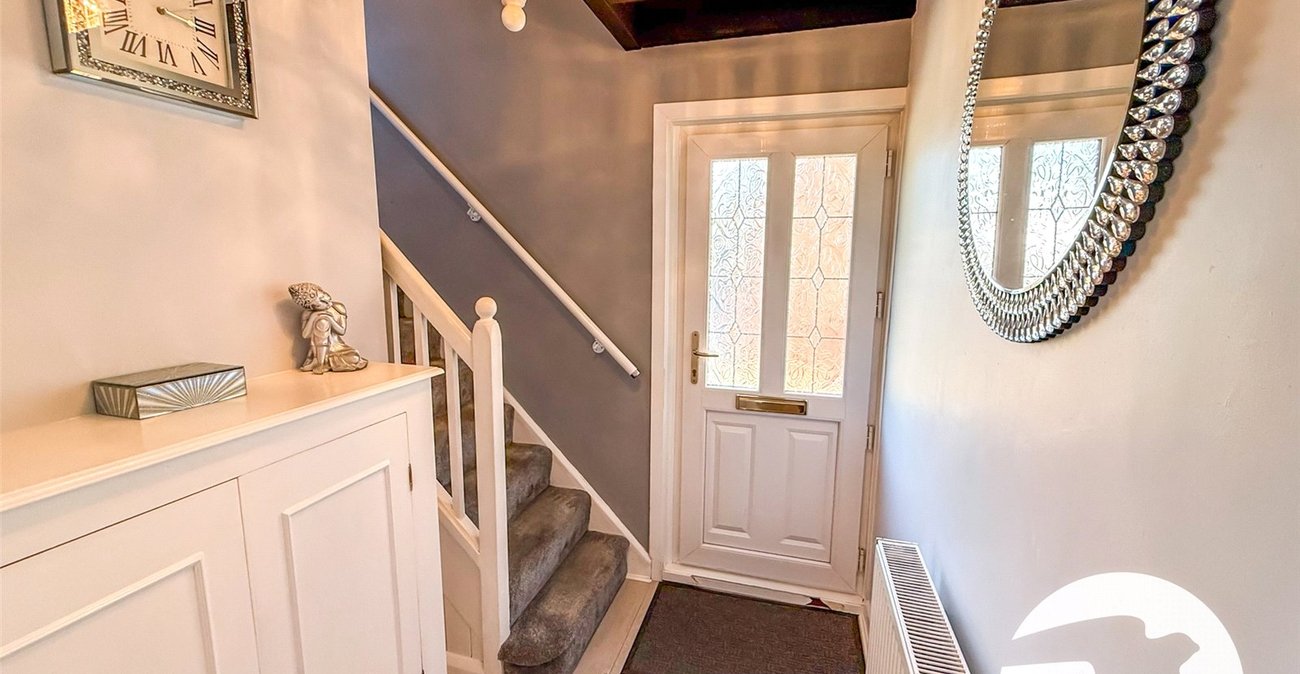 3 bedroom house for sale in London | Robinson Jackson