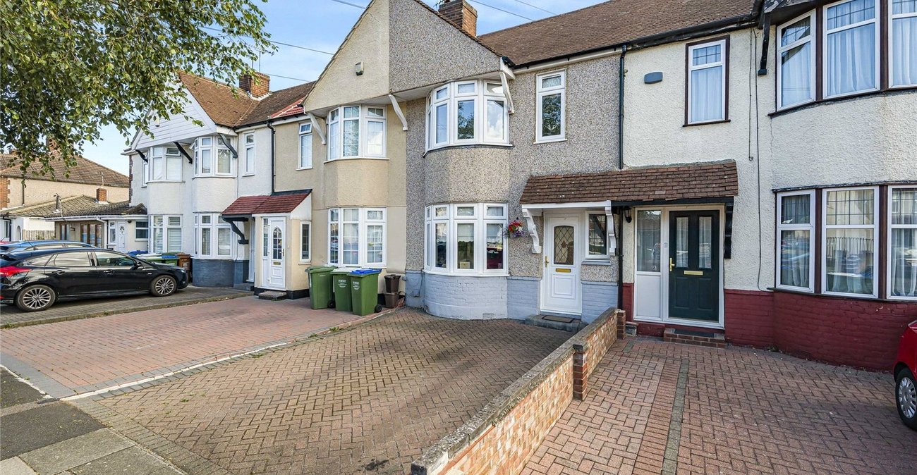 3 bedroom house for sale in Welling | Robinson Jackson