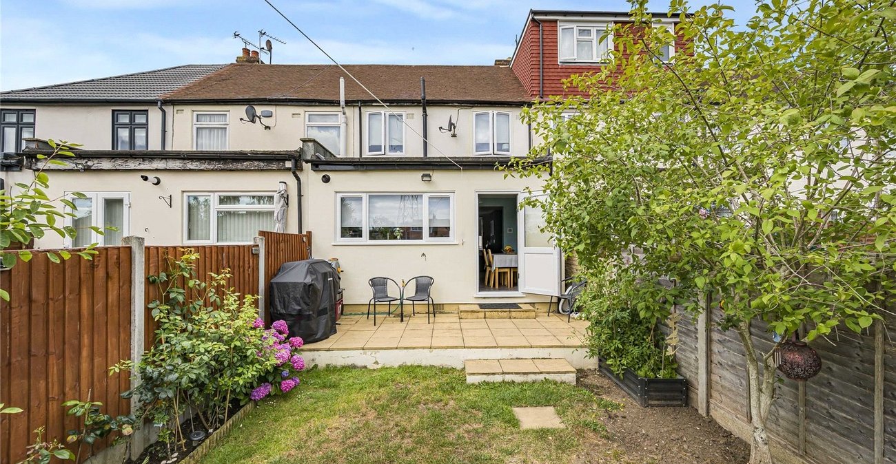 3 bedroom house for sale in Welling | Robinson Jackson
