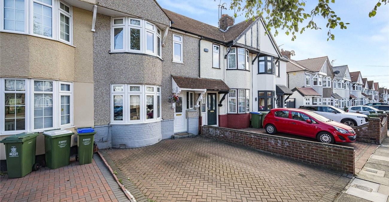 3 bedroom house for sale in Welling | Robinson Jackson