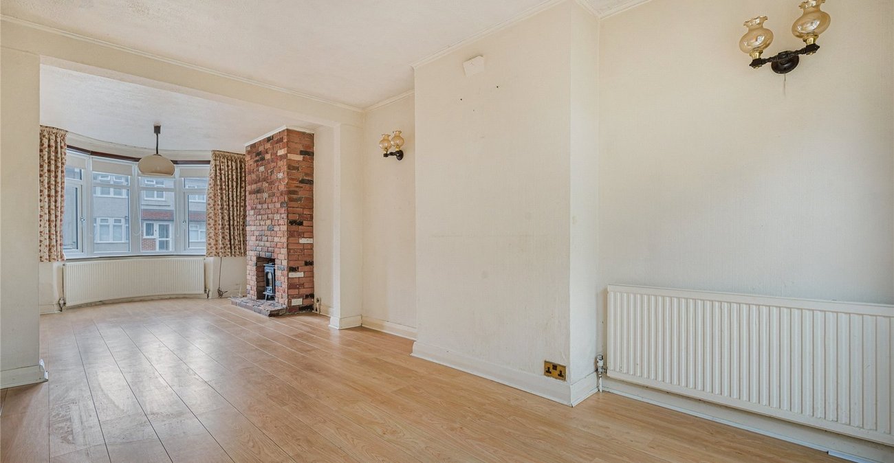 3 bedroom house for sale in Welling | Robinson Jackson