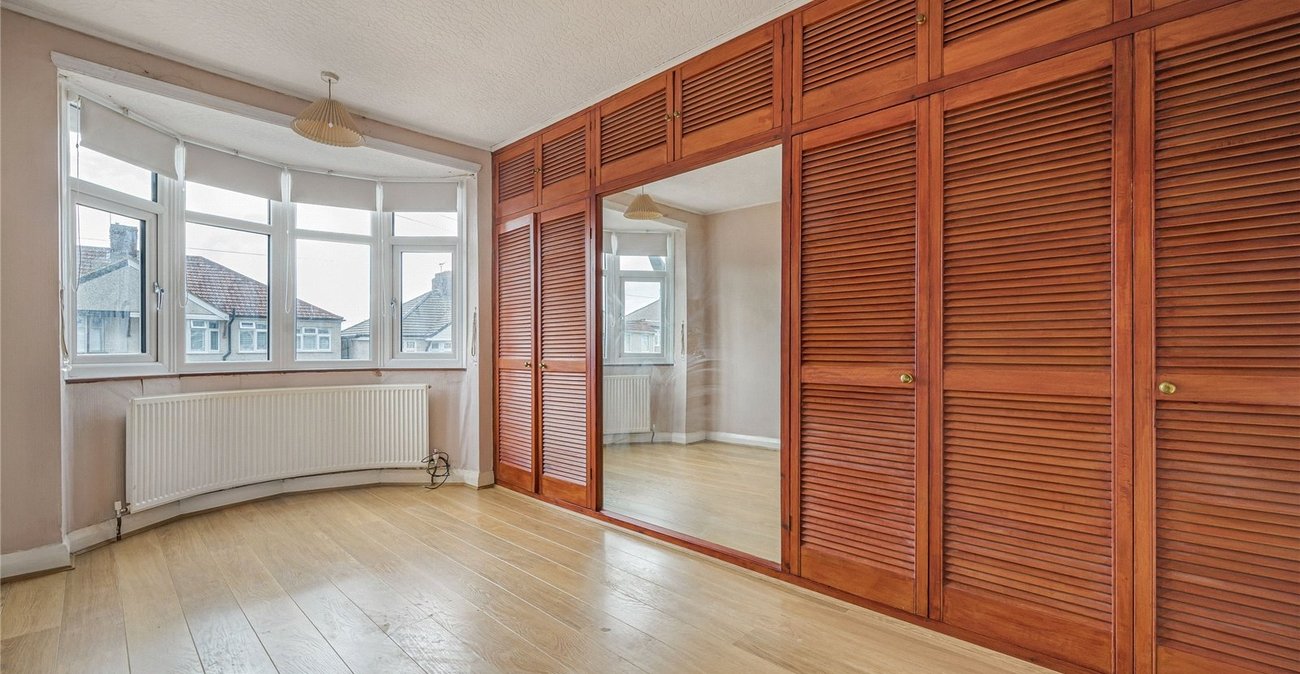 3 bedroom house for sale in Welling | Robinson Jackson