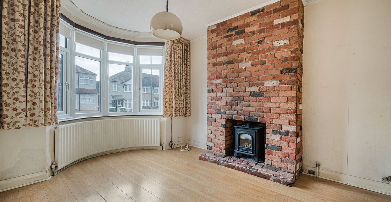 3 bedroom house for sale in Welling | Robinson Jackson