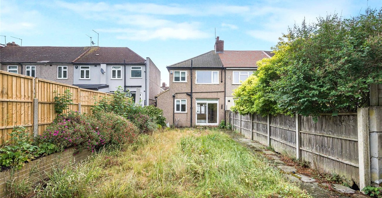 3 bedroom house for sale in Welling | Robinson Jackson