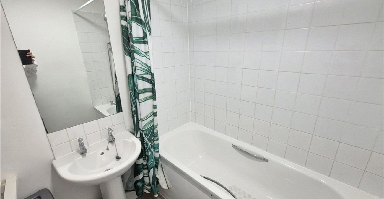 2 bedroom property for sale in Orpington | Robinson Jackson