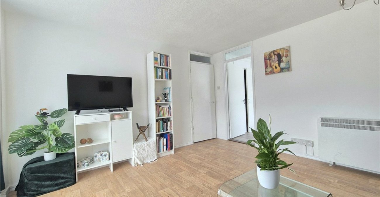 2 bedroom property for sale in Orpington | Robinson Jackson