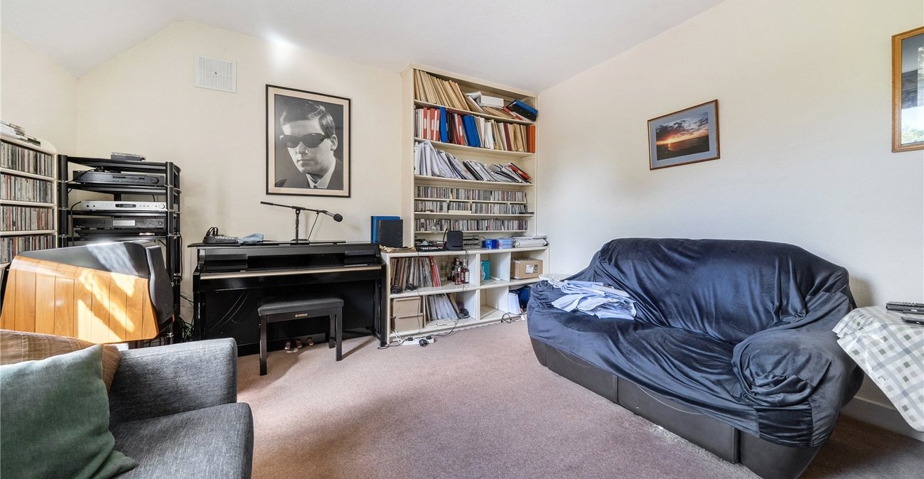 1 bedroom property for sale in Sydenham | Robinson Jackson
