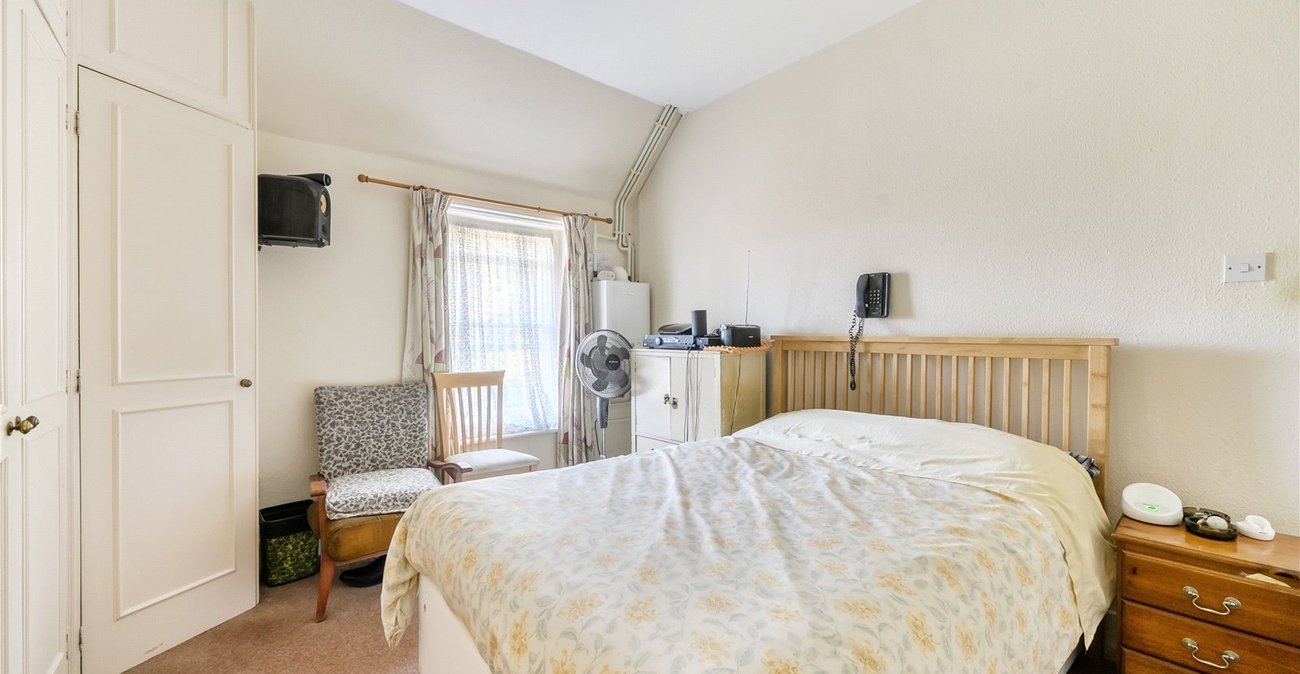 1 bedroom property for sale in Sydenham | Robinson Jackson
