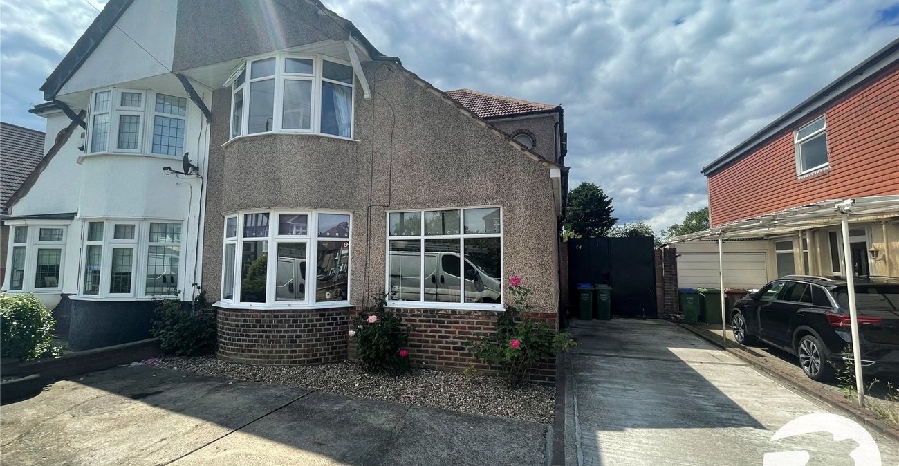 3 bedroom house for sale in South Welling | Robinson Jackson