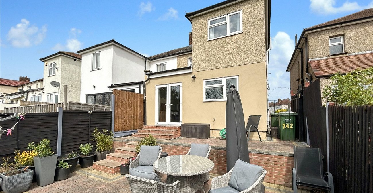 3 bedroom house for sale in South Welling | Robinson Jackson