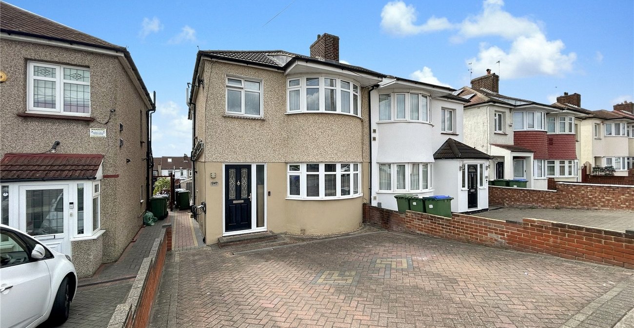 3 bedroom house for sale in South Welling | Robinson Jackson