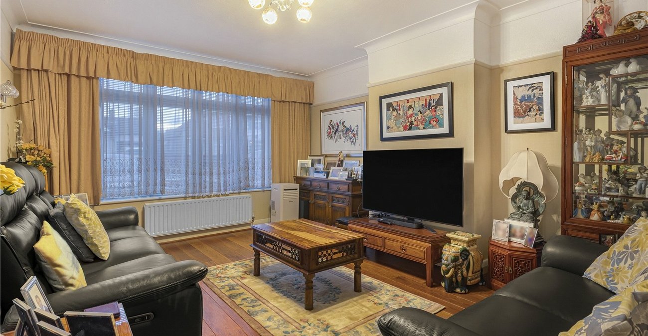 4 bedroom house for sale in South Welling | Robinson Jackson