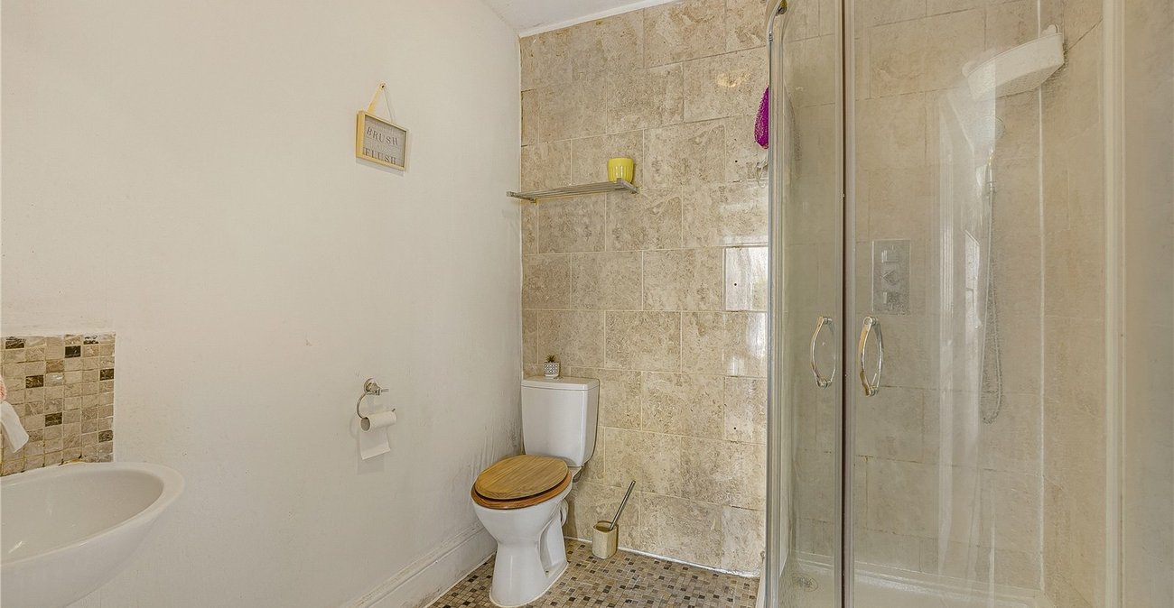 5 bedroom house for sale in South Welling | Robinson Jackson