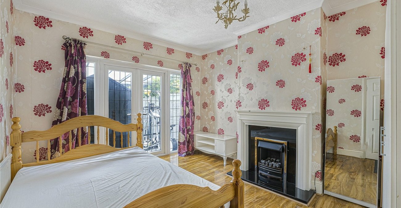 5 bedroom house for sale in South Welling | Robinson Jackson