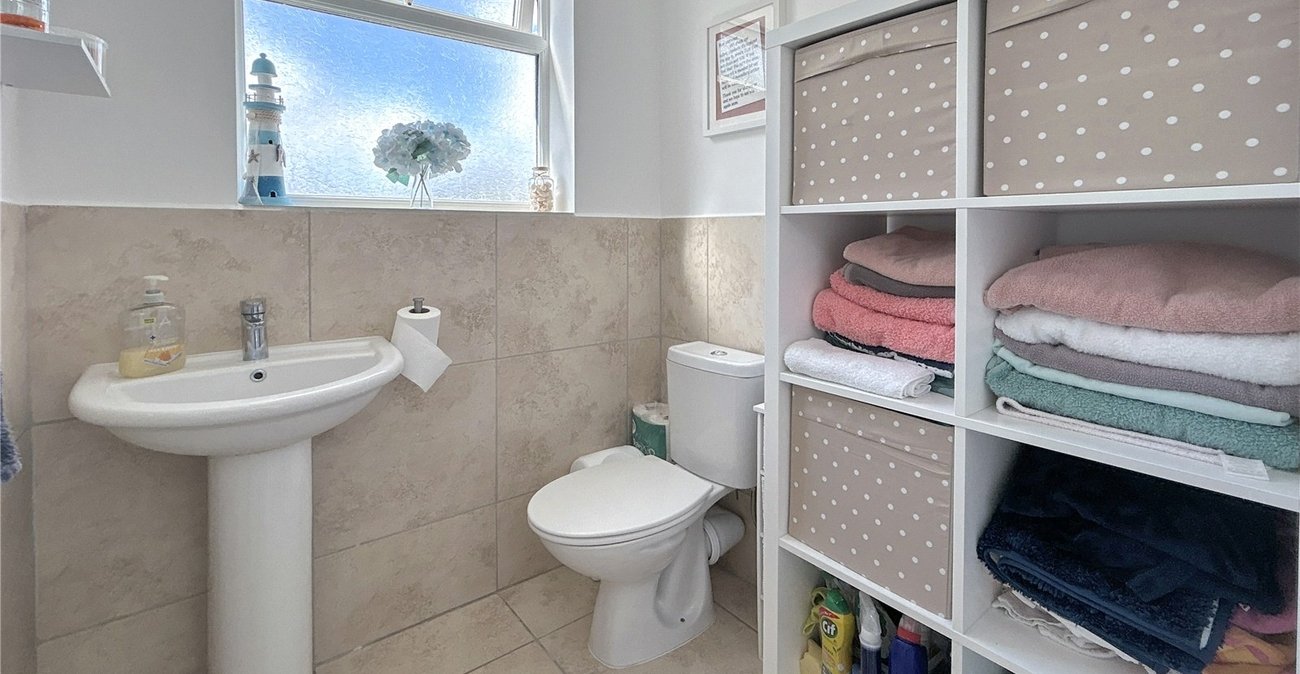 2 bedroom house for sale in Welling | Robinson Jackson