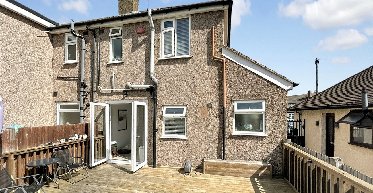 2 bedroom house for sale in Welling | Robinson Jackson