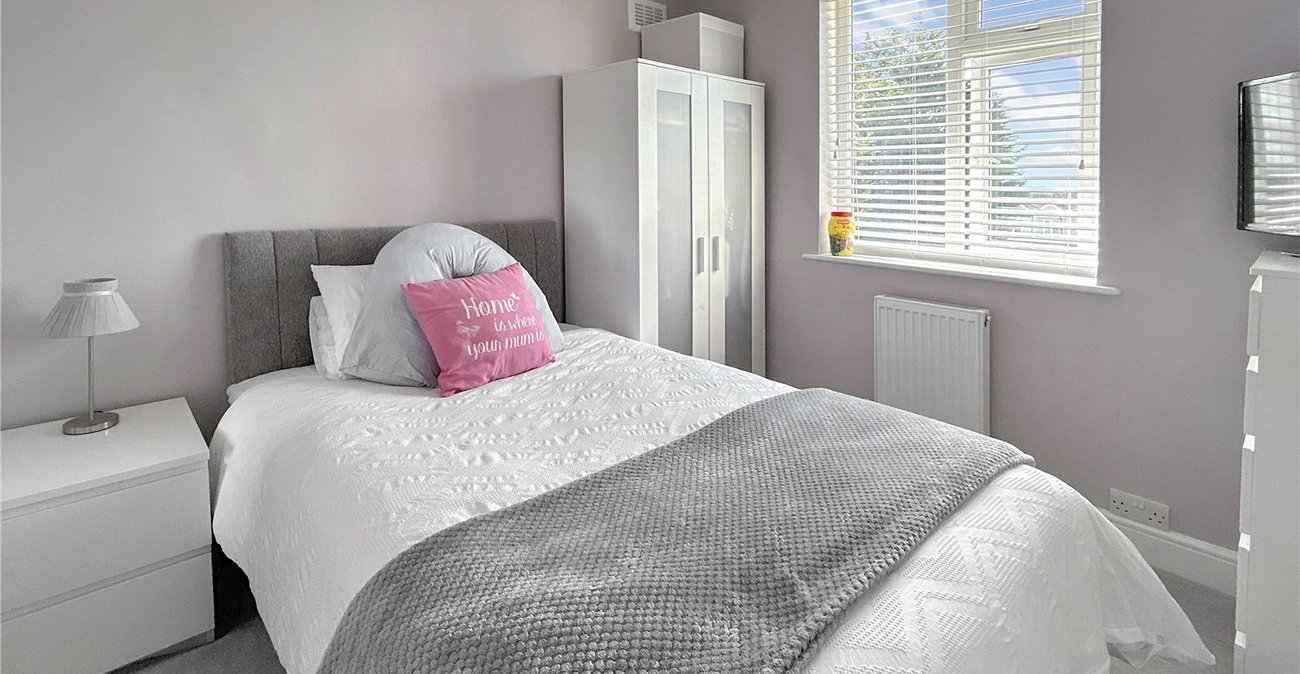 2 bedroom house for sale in Welling | Robinson Jackson