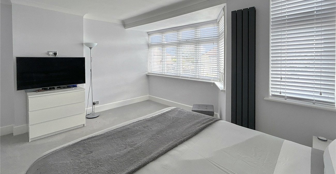 2 bedroom house for sale in Welling | Robinson Jackson