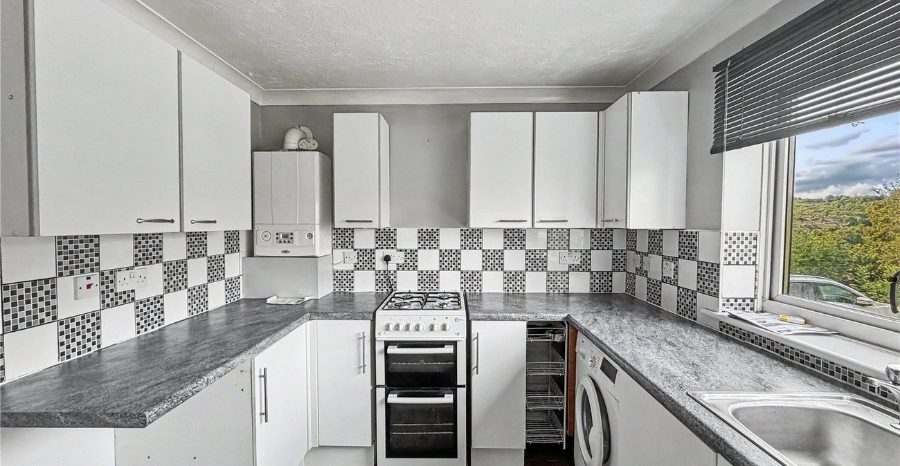 2 bedroom property for sale in Lordswood | Robinson Michael & Jackson