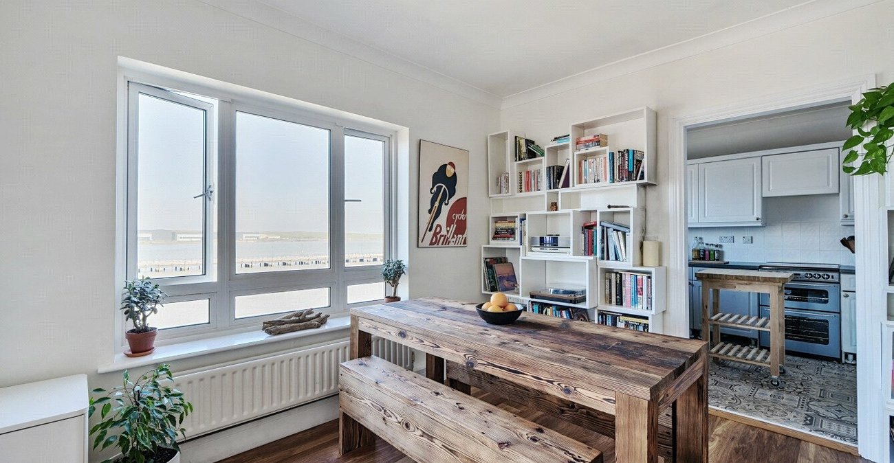 2 bedroom property for sale in Erith | Robinson Jackson