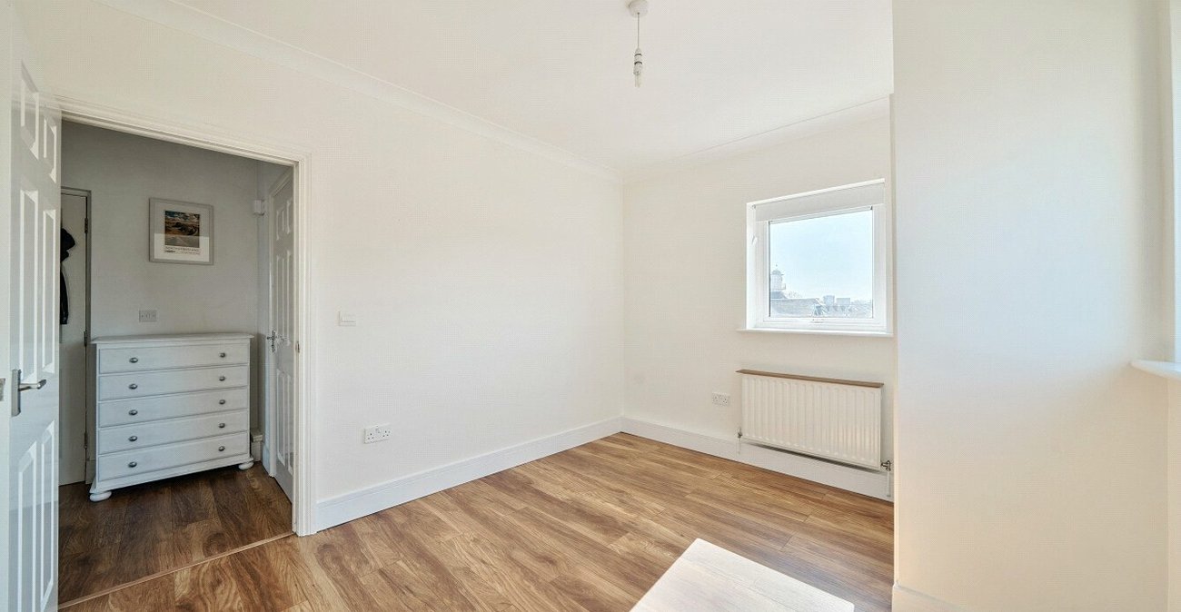 2 bedroom property for sale in Erith | Robinson Jackson