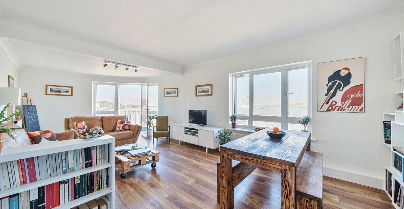 2 bedroom property for sale in Erith | Robinson Jackson