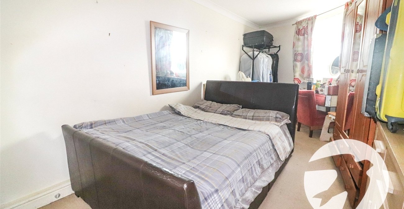 2 bedroom property for sale in Erith | Robinson Jackson