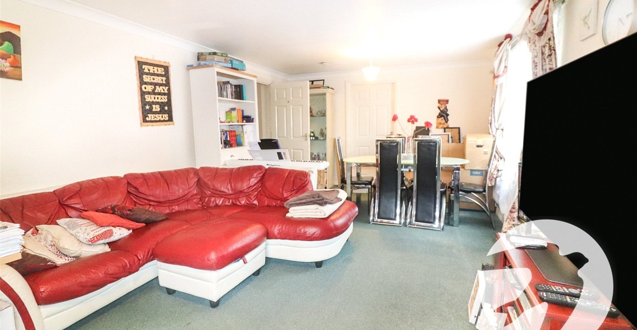 2 bedroom property for sale in Erith | Robinson Jackson