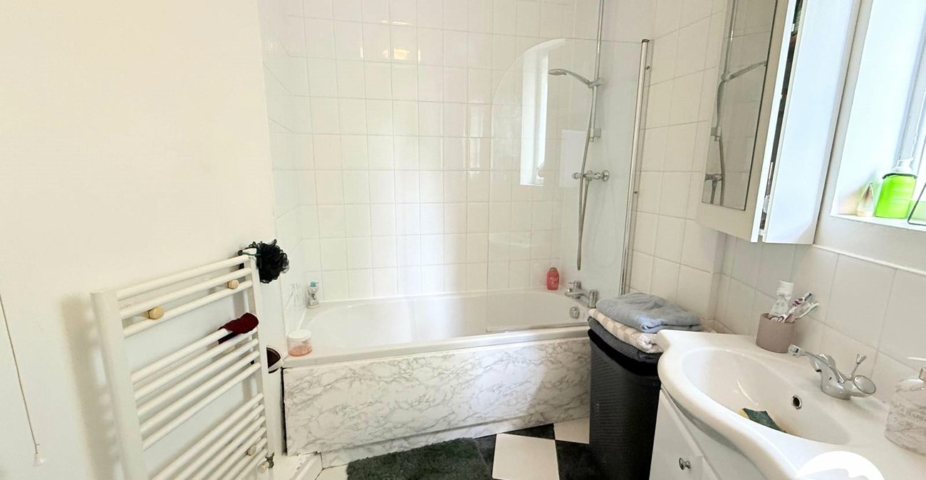 1 bedroom property for sale in London | Robinson Jackson