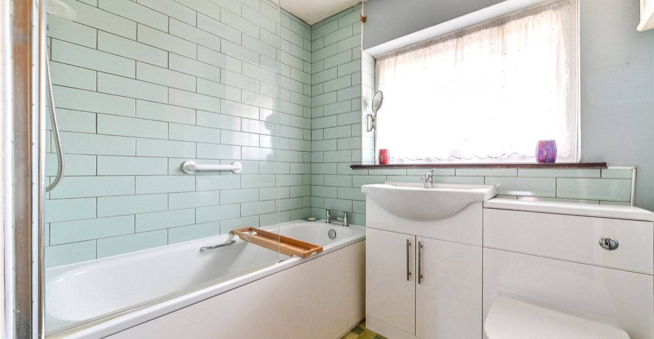 3 bedroom house for sale in Gravesend | Robinson Michael & Jackson