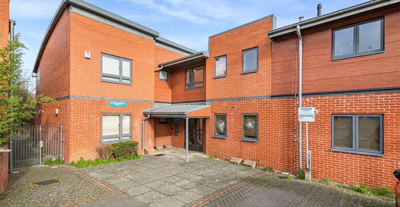 2 bedroom property for sale in St Pauls Cray | Robinson Jackson