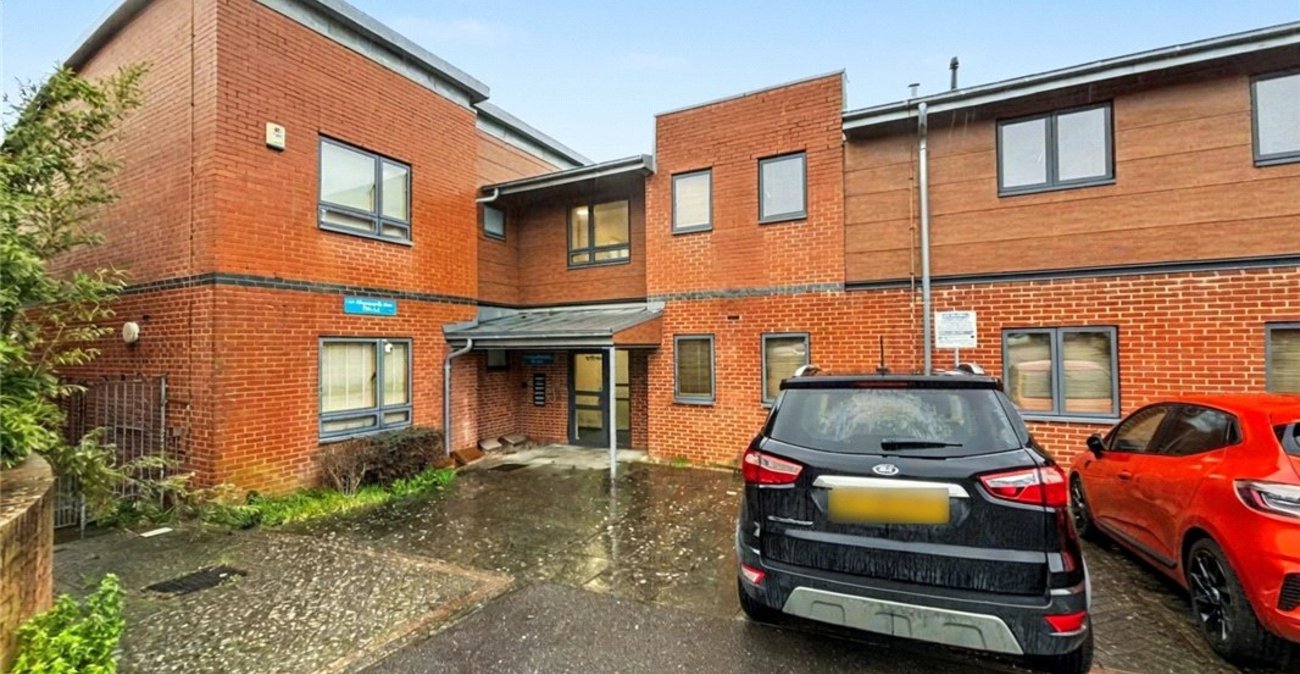 2 bedroom property for sale in St Pauls Cray | Robinson Jackson