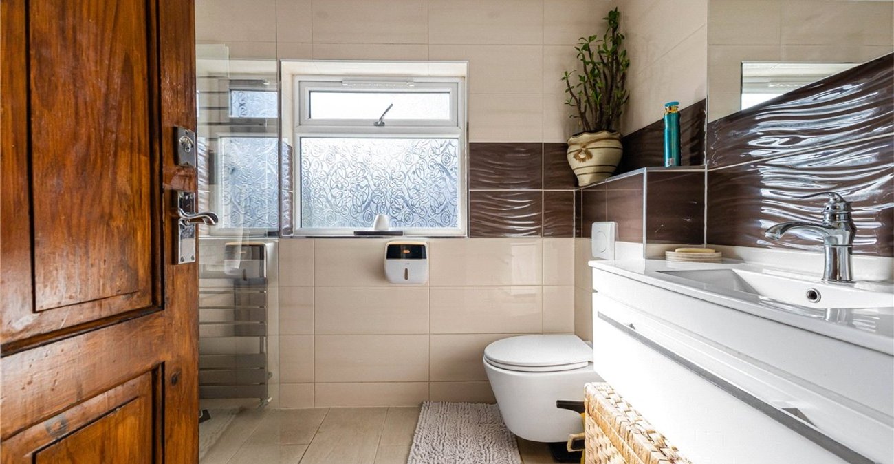 3 bedroom house for sale in St Pauls Cray | Robinson Jackson