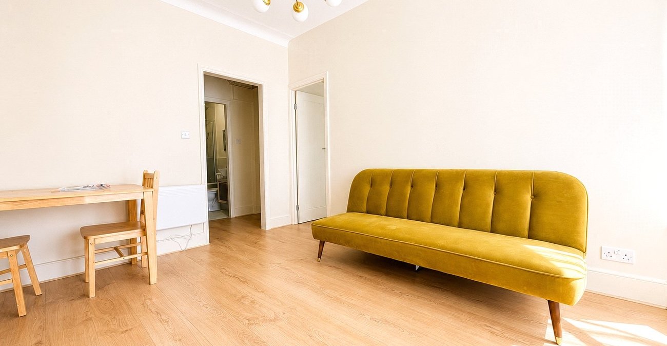 1 bedroom property for sale in London | Robinson Jackson
