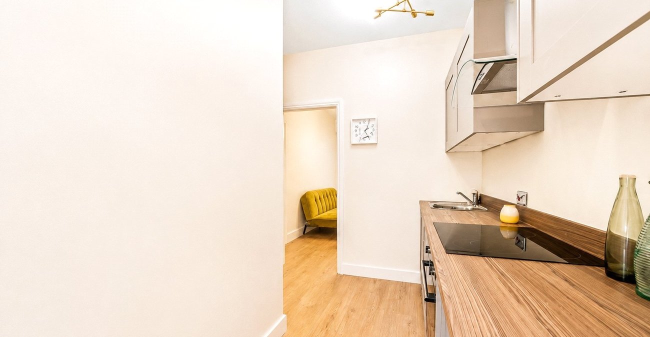 1 bedroom property for sale in London | Robinson Jackson