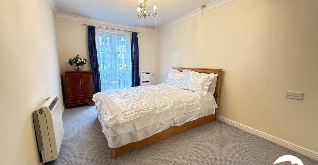 2 bedroom property for sale in Ladywell | Robinson Jackson