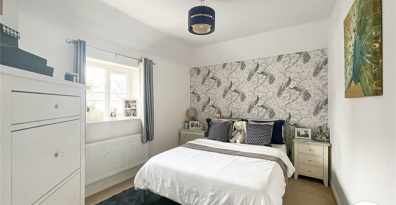 2 bedroom property for sale in Iwade | Robinson Michael & Jackson