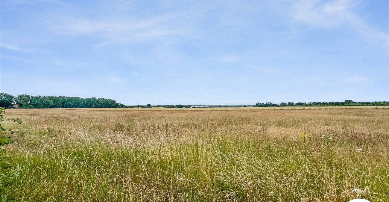 2 bedroom property for sale in Iwade | Robinson Michael & Jackson