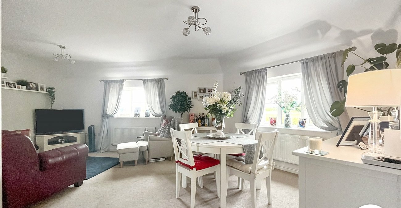 2 bedroom property for sale in Iwade | Robinson Michael & Jackson